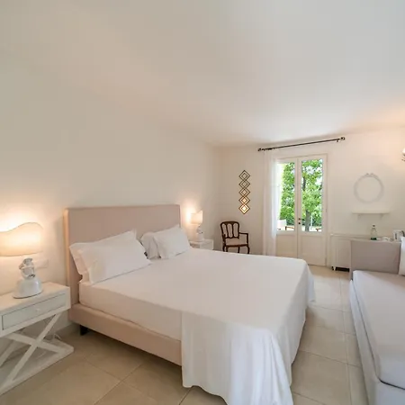 Hotell Tenuta Centoporte 4*